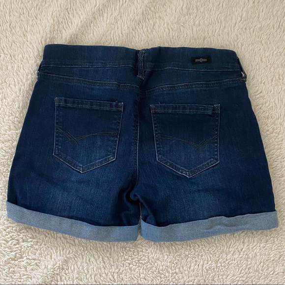 Liverpool maternity shorts - Picture 2 of 4